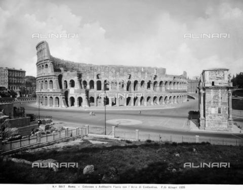 ACA-F-005817-0000 - Il Colosseo e l'Arco di Costantino a Roma - Data dello scatto: ante 1935 - Archivi Alinari, Firenze