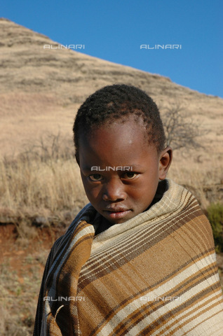 APN-F-026803-0000 - Lesotho 2004  Rural . A young boy. childrenGraeme Williams/South - South Photographs / Africamediaonline/Archivi Alinari, Firenze