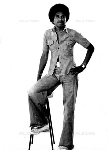 APN-F-116309-0000 - SAED: SOCIAL: FASHION: 1970s - Male Fashion - (Photograph by Drum © BAHA) - Baileys African History Archive / Africamediaonline/Archivi Alinari, Firenze