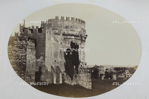 AVQ-A-000073-0017 - Roma: Veduta della Tomba di Cecilia Metella - Data dello scatto: 1857 - Archivi Alinari, Firenze