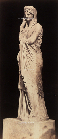 AVQ-A-000089-0010 - Photographic pictures of Rome: statua di Livia, collocata nel Braccio Nuovo dei Musei Vaticani - Data dello scatto: 1862 - Archivi Alinari, Firenze