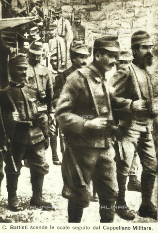 AVQ-A-000133-0007 - Cesare Battist descends the stairs, followed by the Military Chaplain. - Date of photography: 12/07/1916 - Alinari Archives, Florence