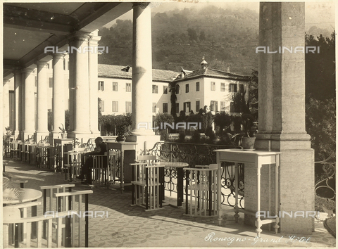 AVQ-A-000218-0010 - The portico of the Grand Hotel in Roncegno. - Date of photography: 1929 ca. - Alinari Archives, Florence