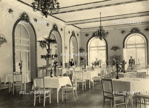 AVQ-A-000218-0011 - The dining room of the Grand Hotel in Roncegno. - Date of photography: 1929 ca. - Alinari Archives, Florence