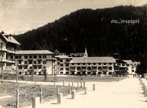 AVQ-A-000218-0021 - The Grand Hotel Des Alpes in Madonna di Campiglio. - Date of photography: 1929 ca. - Alinari Archives, Florence