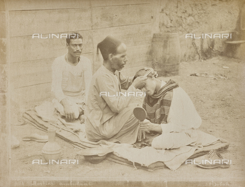 AVQ-A-000523-0011 - Arabic Barber, Egypt - Date of photography: 1880 - 1890 - Alinari Archives, Florence