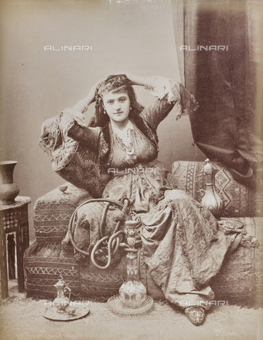 AVQ-A-000523-0022 - Portrait of Turkish woman in traditional costume - Date of photography: 1880 - 1890 - Alinari Archives, Florence