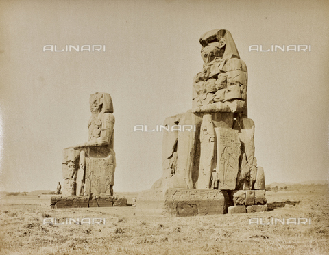 AVQ-A-000523-0048 - Statues of Memnon depicting Pharaoh Amenofi III on the throne, Tebe, Thebes - Date of photography: 1880 - 1890 - Alinari Archives, Florence