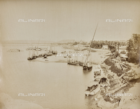 AVQ-A-000523-0063 - The port of Aswan, Egypt - Date of photography: 1880 - 1890 - Alinari Archives, Florence