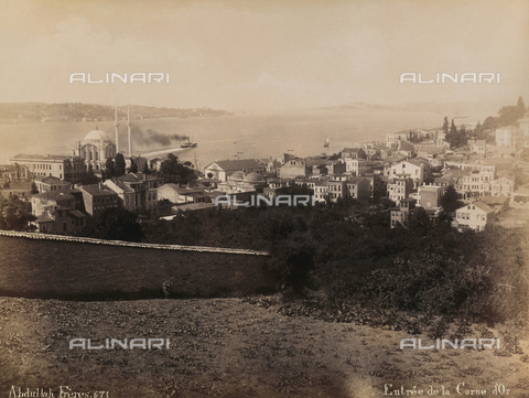 AVQ-A-000895-0003 - Panorama di Costantinopoli all'entrata del Corno d'Oro - Data dello scatto: 1850-1900 - Archivi Alinari, Firenze