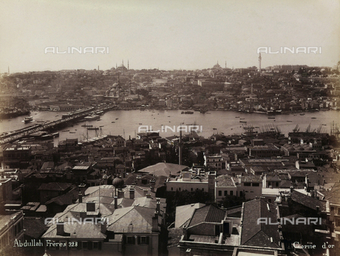 AVQ-A-000895-0017 - Panorama di Costantinopoli all'entrata del Corno d'Oro - Data dello scatto: 1870-1880 - Archivi Alinari, Firenze