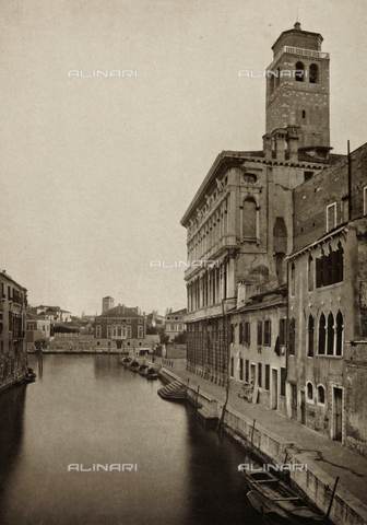 AVQ-A-001272-0018 - Veduta di Rio San Geremia a Venezia, con il campanile della Chiesa di San Geremia - Data dello scatto: 1890-1895 - Archivi Alinari, Firenze