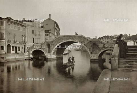 AVQ-A-001272-0085 - Veduta animata di Ponte San Giobbe, Venezia - Data dello scatto: 1890-1895 - Archivi Alinari, Firenze