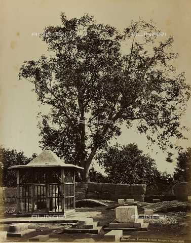 AVQ-A-001581-0016 - Album "Damas et Baalbek": Tomb of Saint George in Damascus - Date of photography: 1880 ca. - Alinari Archives, Florence