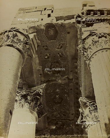 AVQ-A-001581-0025 - Album "Damas et Baalbek": sculptural decoration of the ceiling of the peristyle in the temple of Jupiter or the Sun in Baalbek (Heliopolis) - Date of photography: 1880 ca. - Alinari Archives, Florence