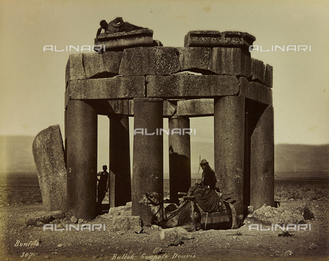 AVQ-A-001581-0029 - Album "Damas et Baalbek" Ruins of the Dome Douris in Baalbek (Heliopolis) - Date of photography: 1880 ca. - Alinari Archives, Florence