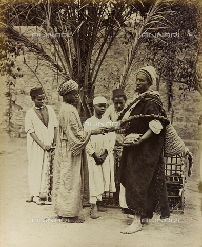 AVQ-A-001581-0035 - Album " Damas et Baalbek ": A group of indigenous Syrians in traditional clothes - Date of photography: 1880 ca. - Alinari Archives, Florence