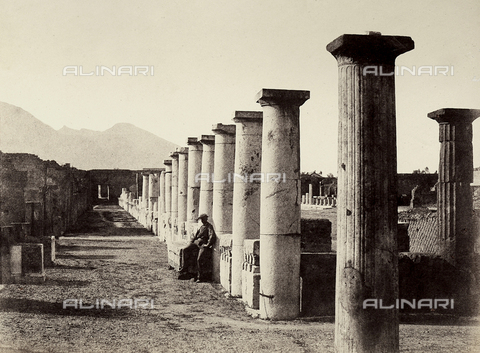AVQ-A-002966-0078 - Foro romano di Pompei - Data dello scatto: 1862 ca. - Archivi Alinari, Firenze