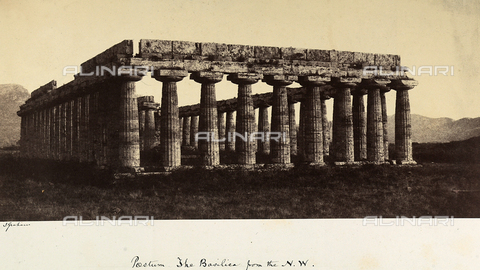 AVQ-A-002966-0123 - La Basilica a Paestum ripresa da nord ovest - Data dello scatto: 1859 - Archivi Alinari, Firenze