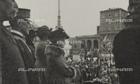 AVQ-A-003604-0139 - Album "Visioni di guerra 1915-1918": celebrazioni alla fine della Grande Guerra - Data dello scatto: 1919 - Archivi Alinari, Firenze