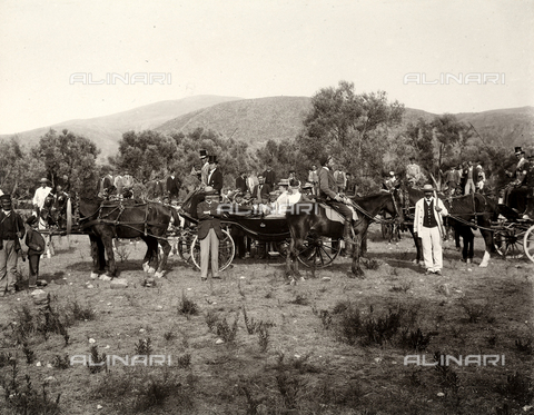 AVQ-A-003698-0025 - An official visit at the farm "Lo Zucco" in Sicily, property of Roberto Luigi Filippo d'Orleans - Date of photography: 1900 - Alinari Archives, Florence