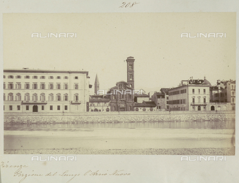 AVQ-A-003862-0020 - Il Lungarno Vespucci a Firenze. Sullo sfondo la chiesa di Ognissanti - Data dello scatto: 1865 ca. - Archivi Alinari, Firenze