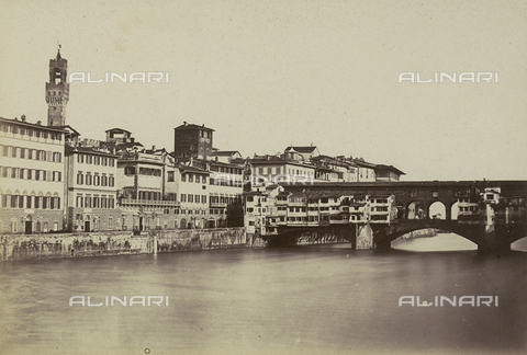 AVQ-A-003862-0024 - Firenze lungo l'Arno: il Ponte Vecchio - Data dello scatto: 1860 ca. - Archivi Alinari, Firenze