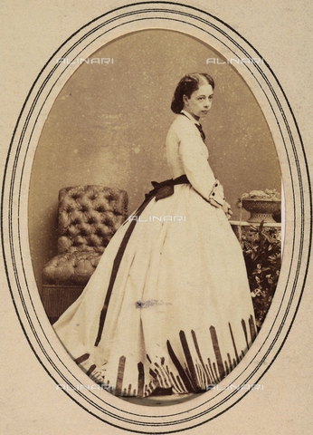 AVQ-A-003930-0069 - Portrait of Pauline Metternich, wife of Prince Richard - Date of photography: 1860-70 ca. - Alinari Archives, Florence