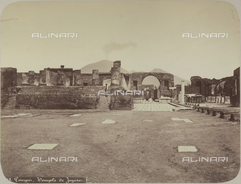 AVQ-A-004117-0030 - Il tempio di Giove a Pompei - Data dello scatto: 1865 ca. - Archivi Alinari, Firenze