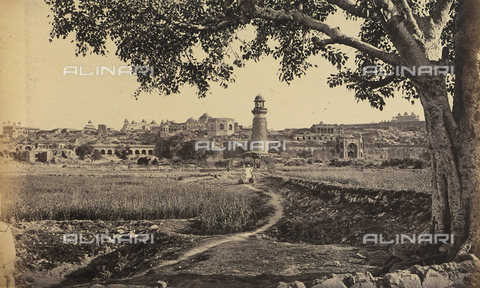 AVQ-A-004121-0019 - Scorcio della piccola città di Fatehpur Sikri, nei pressi di Agra in India: costruita nel 1569, essa fu abbandonata per mancanza d'acqua - Data dello scatto: 1863-1870 ca. - Archivi Alinari, Firenze