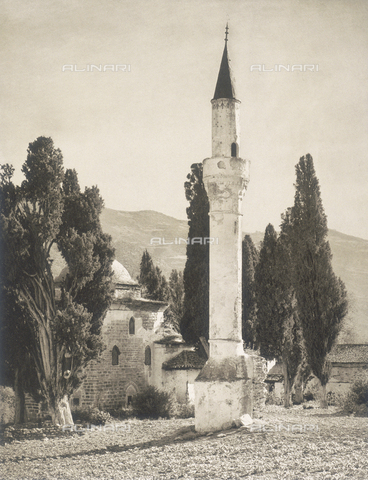 BAF-A-004894-095A - "En Grèce par monts et par vaux": la moschea di Baba in Tessaglia - Data dello scatto: 1903-1910 - Archivi Alinari, Firenze