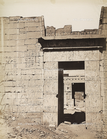 BAQ-A-001543-0098 - Medinet Habu, Seconda porta del Tempio - Data dello scatto: 1870 ca. - Archivi Alinari, Firenze