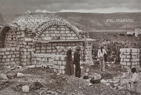 BAQ-F-001220-0000 - Edificio di mattoni a forma di cupola, Sardegna - Data dello scatto: 1900-1910 - Archivi Alinari, Firenze