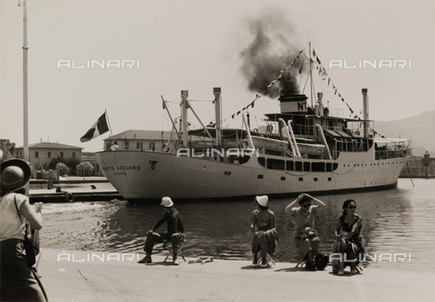 BBA-F-000243-0000 - ?Porto Azzurro? Boat, Livorno - Date of photography: 1960 ca. - Alinari Archives, Florence