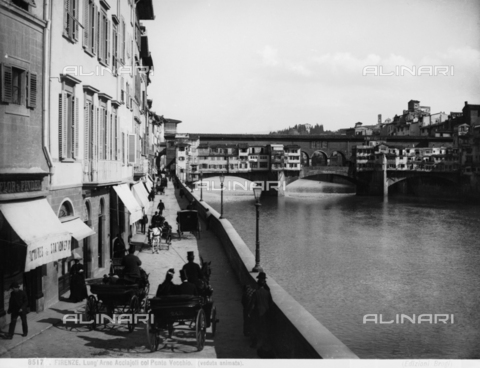 BGA-F-008517-0000 - Veduta di Ponte Vecchio da Lungarno Acciaioli a Firenze - Data dello scatto: 1890 ca. - Archivi Alinari, Firenze