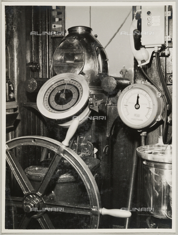 BMD-A-000001-0038 - The Royal Training Ship "Amerigo Vespucci": cockpit - Date of photography: 1938 ca. - Alinari Archives, Florence