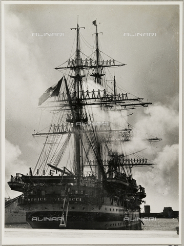 BMD-A-000001-0057 - From the album 'Regia Nave Scuola "Amerigo Vespucci"': training activities on board - Date of photography: 1938 ca. - Alinari Archives, Florence