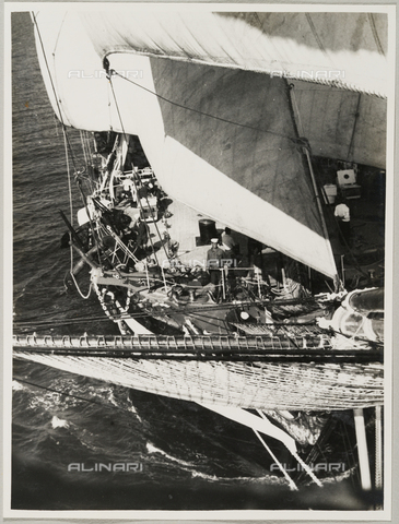 BMD-A-000001-0062 - From the album 'Regia Nave Scuola "Amerigo Vespucci"': the ship under sail - Date of photography: 1938 ca. - Alinari Archives, Florence