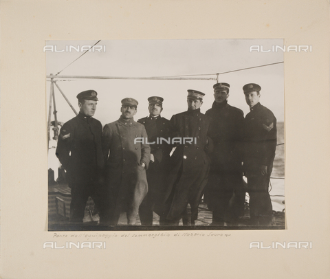BMD-F-000642-0000 - "Parte dell'equipaggio del sommergibile di Nazario Sauro" - Date of photography: 1925 ca. - Alinari Archives, Florence