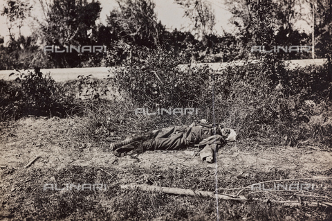 BMD-F-001021-0000 - First World War: the body of a soldier - Date of photography: 1915-1918 - Alinari Archives, Florence