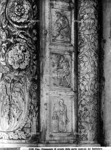 CGA-F-002128-0000 - Baptistery of Pisa: Detail of a jamb of the central door, with representations of the Months. - Date of photography: 1890-1900 ca. - Alinari Archives, Florence