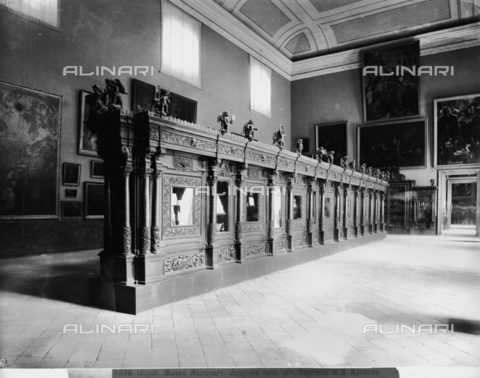 CGA-F-004876-0000 - Wardrobe from the Sacristy of St. Augustine, Hall of National Museum of Capodimonte in Naples - Date of photography: 1890-1900 ca. - Alinari Archives, Florence