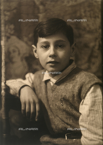 CMA-F-001537-0000 - Portrait of Luciano Castagneri, son of the photographer Mario Castagneri - Date of photography: 1933 ca. - Alinari Archives, Florence