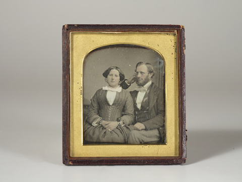 DVQ-F-000611-0000 - Ritratto di coppia - Data dello scatto: 1850 ca. - Archivi Alinari, Firenze