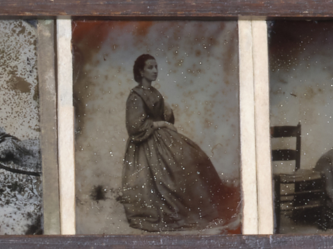 DVQ-S-001835-0019 - Ritratto femminile seduto - Data dello scatto: giugno 1860 - Archivi Alinari, Firenze