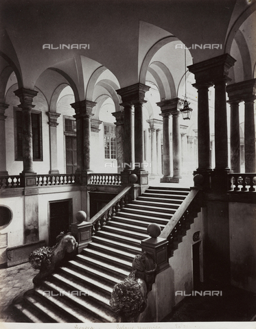 FBQ-F-001145-0000 - Veduta della scalinata del Palazzo dell'Università di Genova - Data dello scatto: 1870 ca. - Archivi Alinari, Firenze