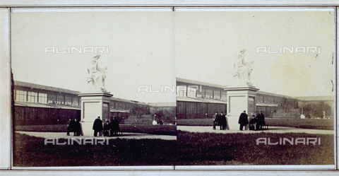 FBQ-F-005887-0000 - Statua colossale di Torricelli esibita durante l'Esposizione Italiana del 1861 di Firenze - Data dello scatto: 1861 - Archivi Alinari, Firenze