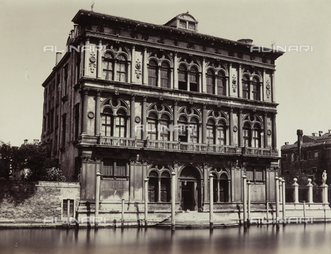 FCC-A-000058-0016 - Facciata di Palazzo Vendramin Calergi sul Canal Grande a Venezia - Data dello scatto: 1865-1875 - Archivi Alinari, Firenze
