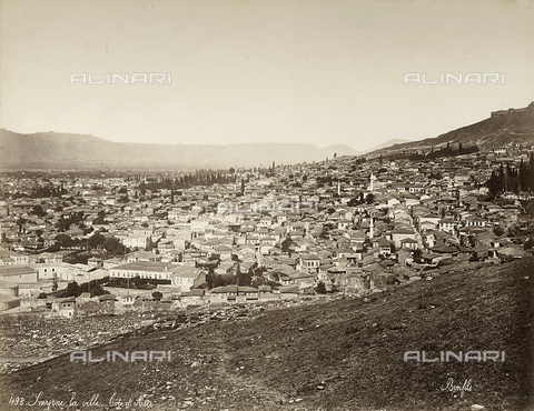 FCC-F-014797-0000 - Panorama di Smirne in Turchia - Data dello scatto: 1880 ca. - Archivi Alinari, Firenze