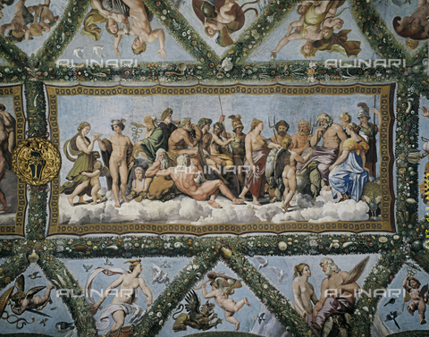 FCP-S-FAR000-0068 - Il Concilio degli Dei; affresco di Raffaello (1483-1520) e bottega; volta (1518), Loggia di Amore e Psiche, piano terreno, Villa della Farnesina a Roma - Data dello scatto: 2003 - Franco Cosimo Panini Editore © su licenza Fratelli Alinari